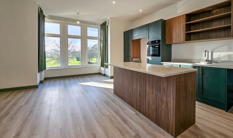 2 bedroom Apartment Let