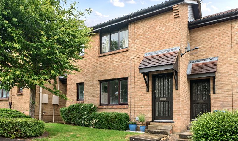 1 bedroom Flat For Sale