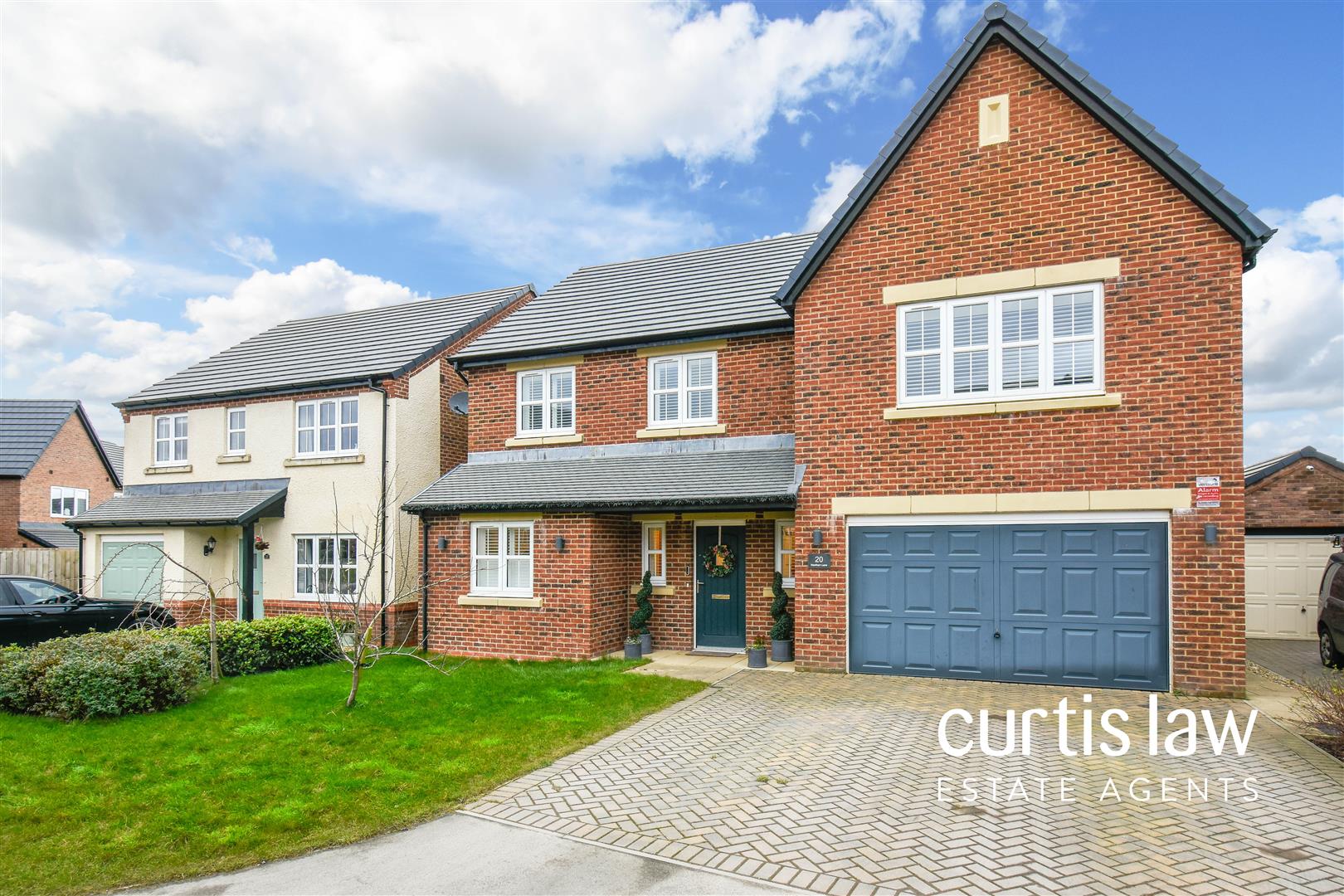 5 bedroom Detached house Sold
