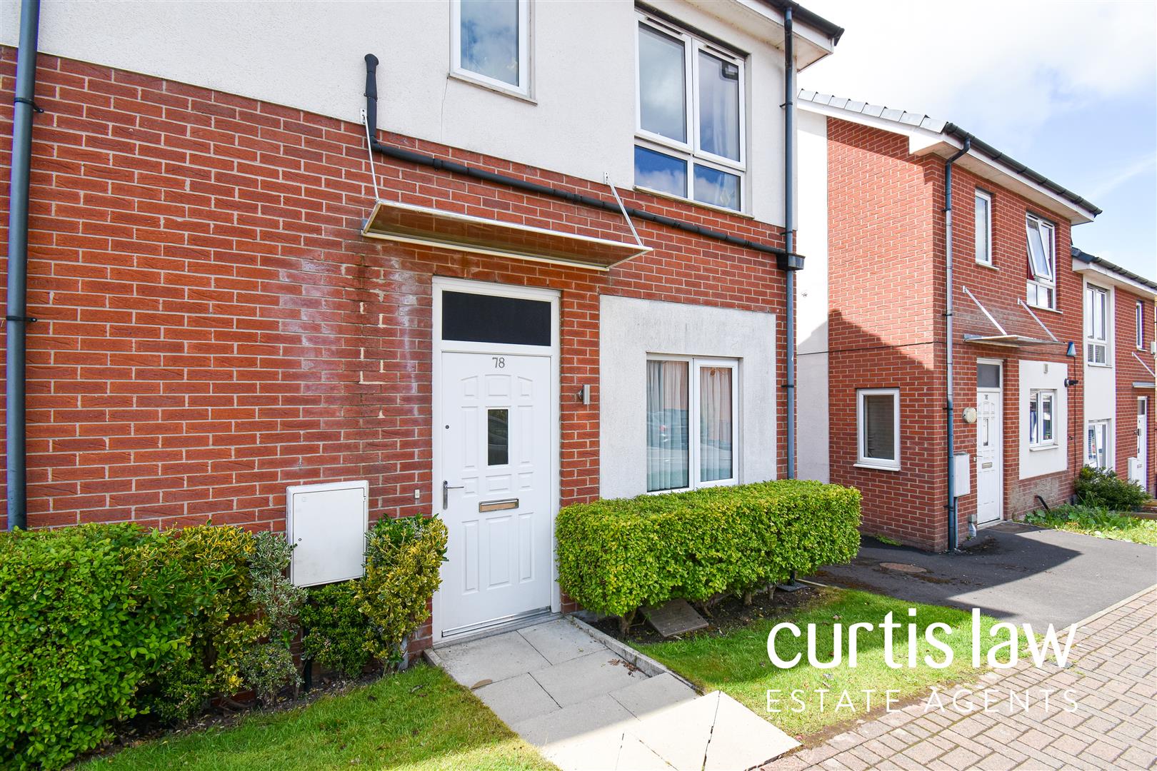 1 bedroom Detached house For Sale