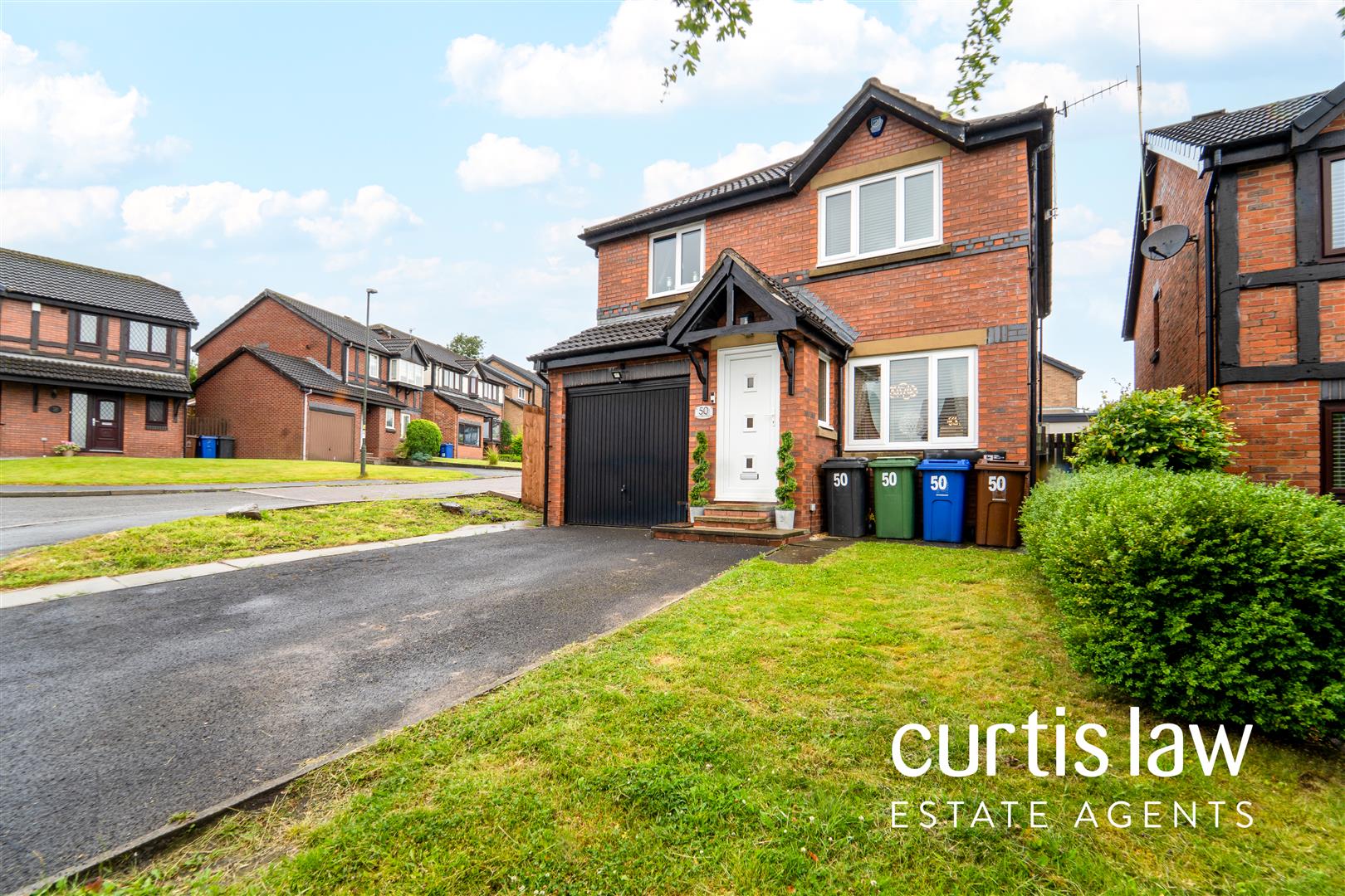 4 bedroom Detached house Sold