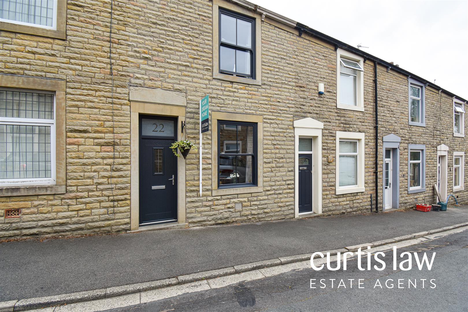 2 bedroom Property For Sale
