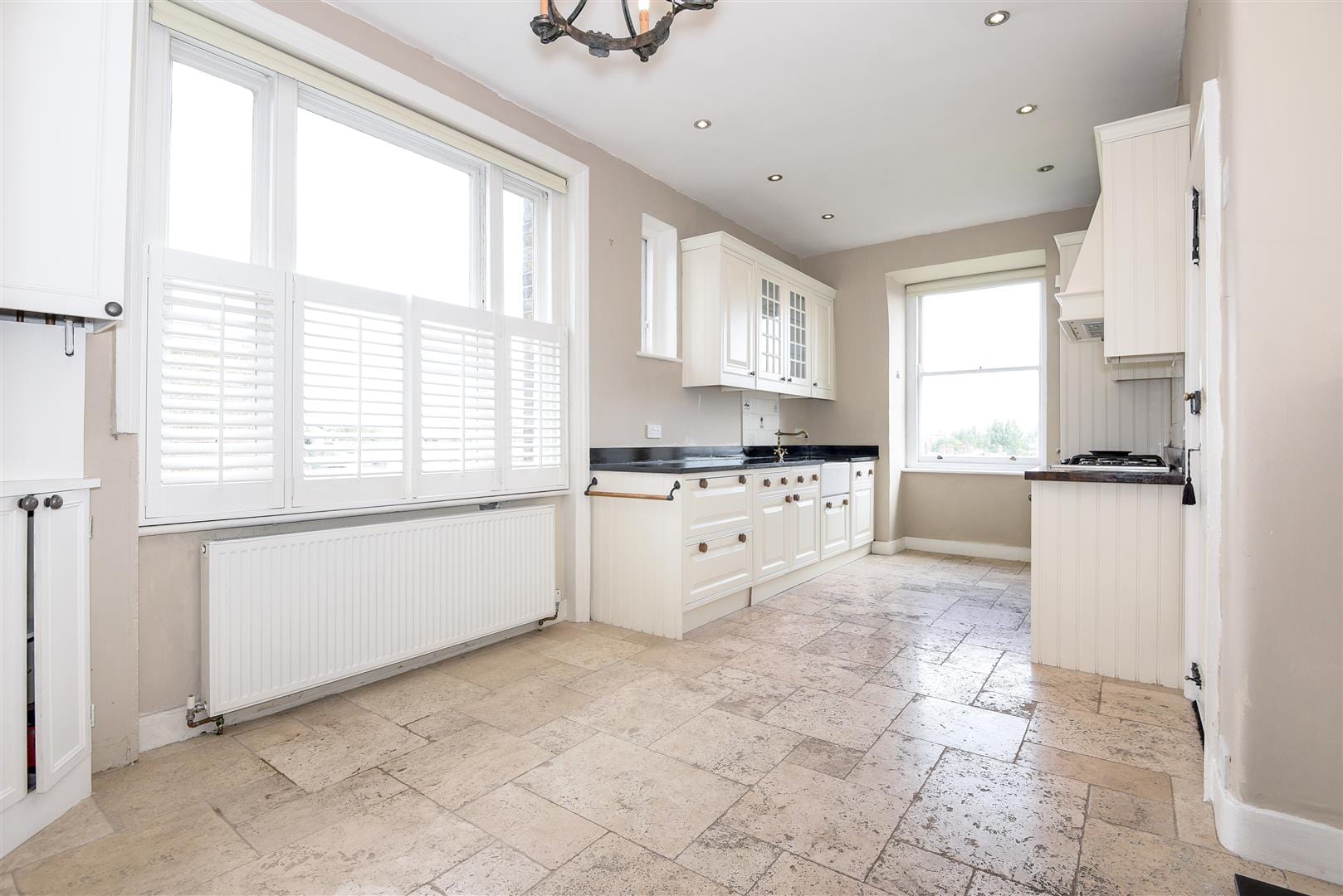 3 bedroom Flat Let