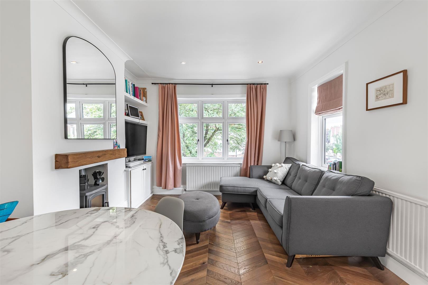 2 bedroom Flat Let