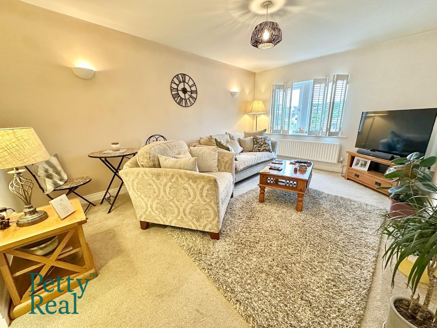 2 bedroom Apartment Under Offer