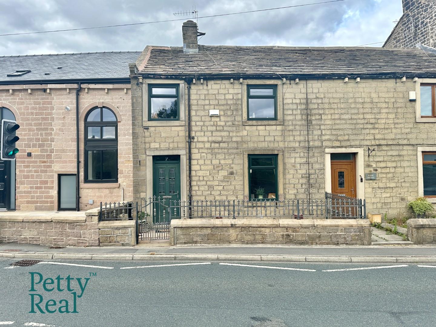 3 bedroom Cottage For Sale