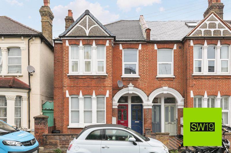 2 bedroom Maisonette For Sale
