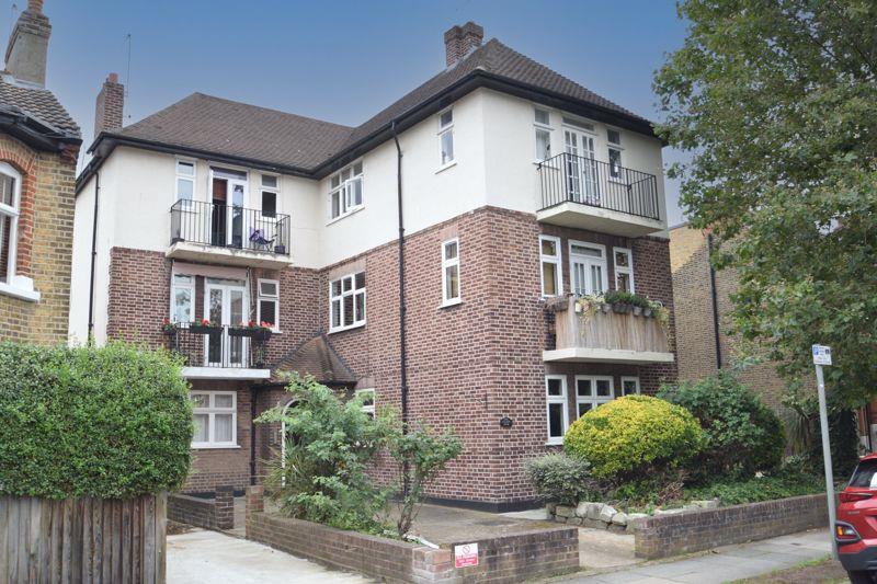 2 bedroom Flat To Let