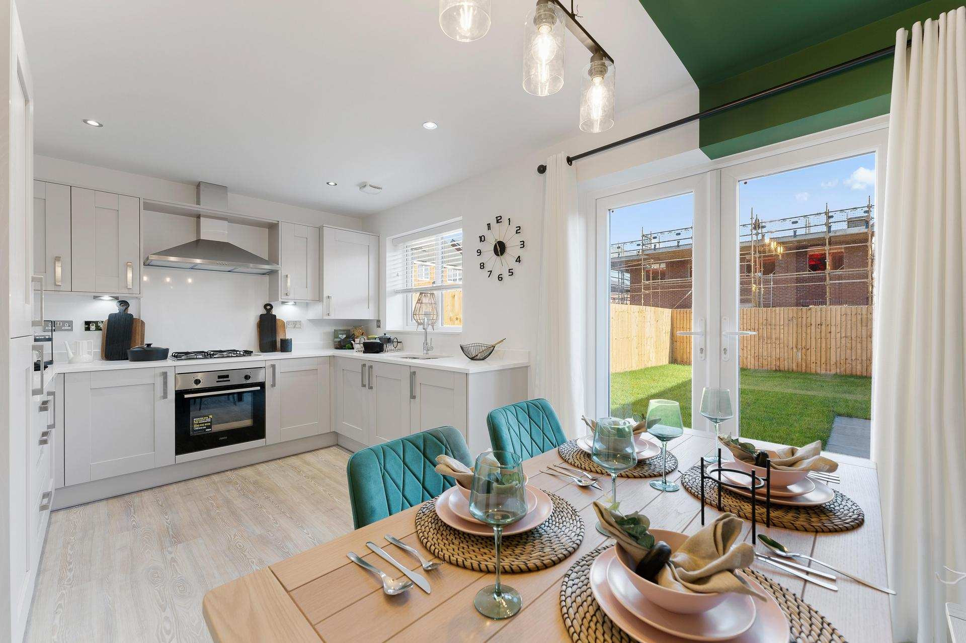 4 bedroom Semi-detached house For Sale