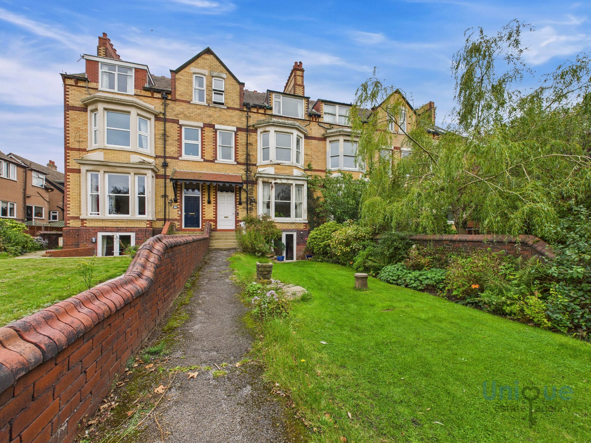 2 bedroom Block of Apartments For Sale