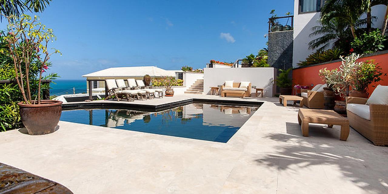6 Bed Villa in Antigua