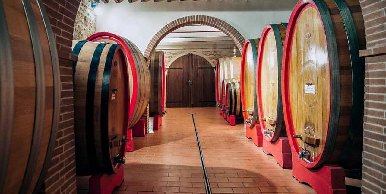 15 Bed Apartment in Italy