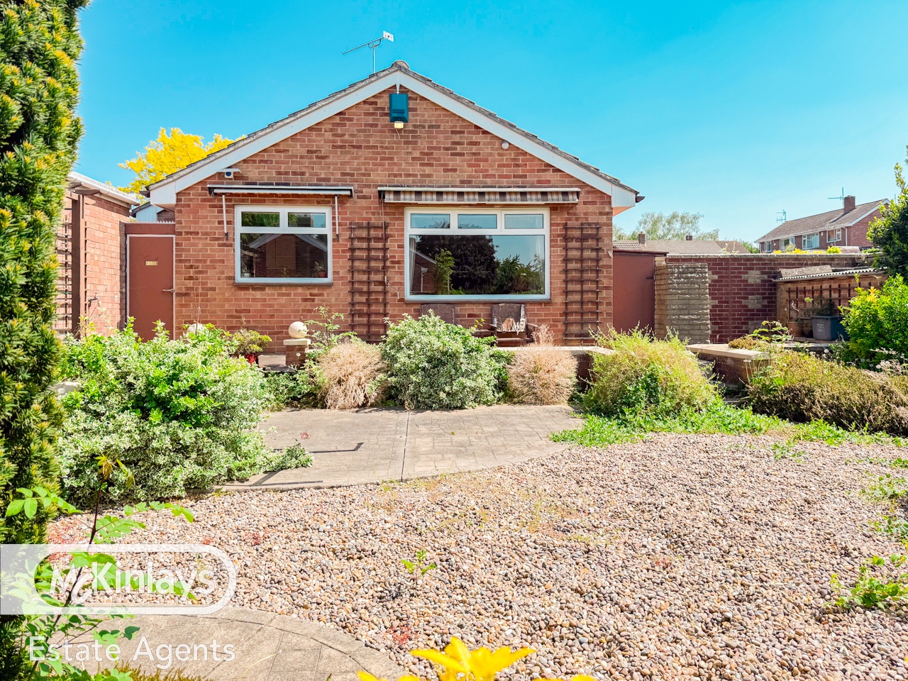 2 bedroom Detached bungalow Under Offer