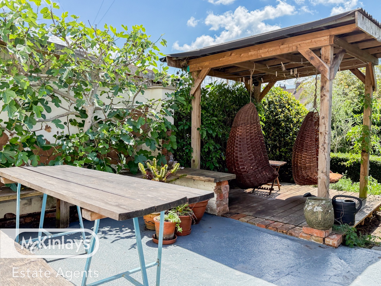 2 bedroom Terraced House Under Offer