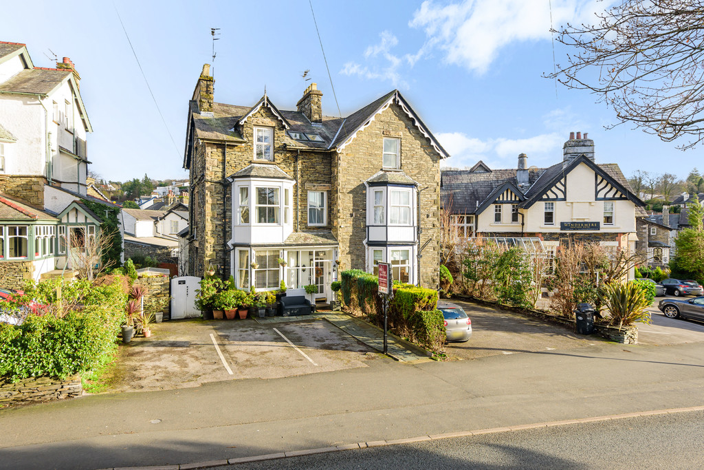 1 Stone House For Sale