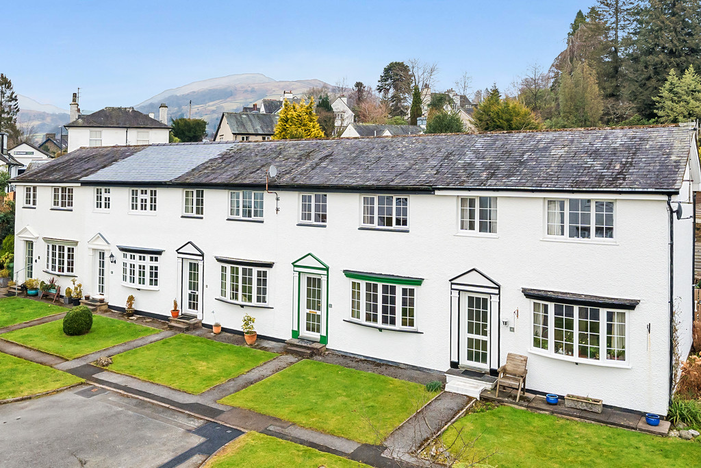 3 bedroom  For Sale