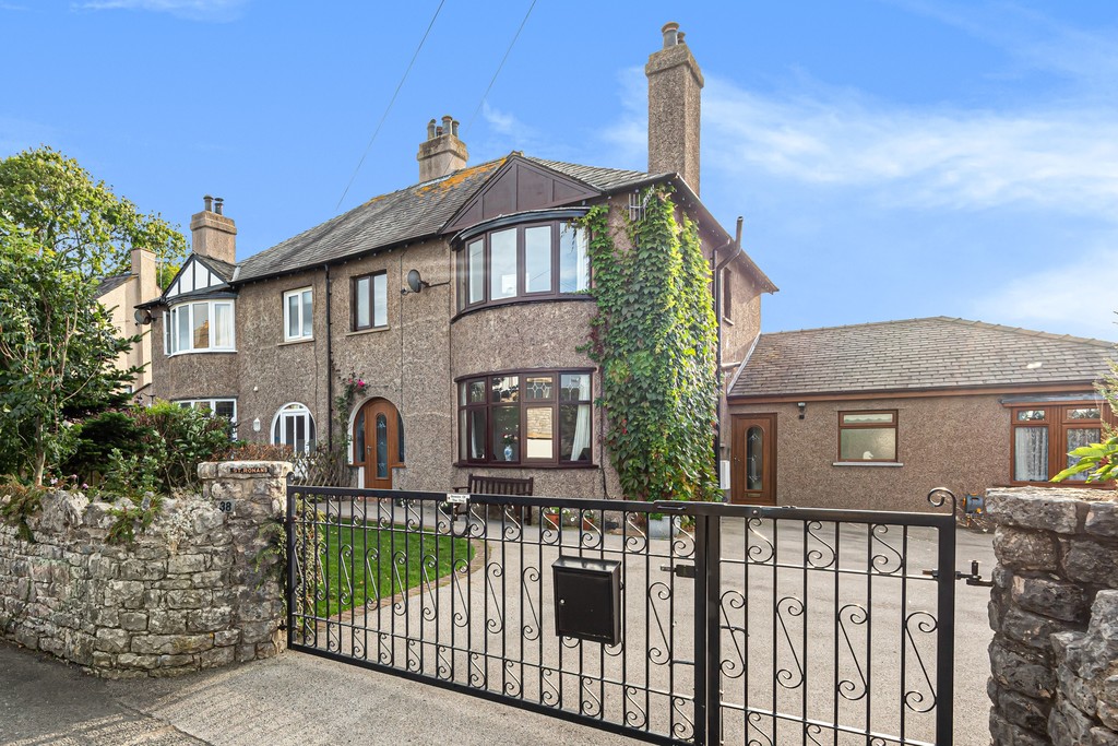 5 bedroom  For Sale