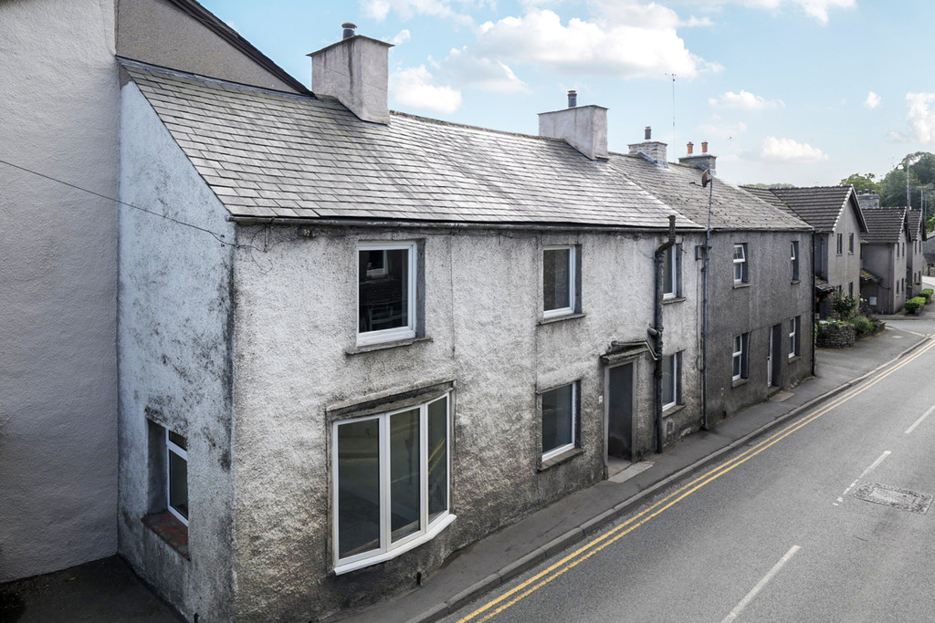 3 bedroom  For Sale