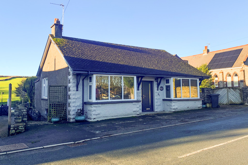 2 bedroom Link detached house For Sale
