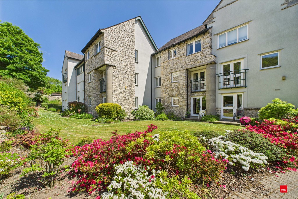2 bedroom Block of Apartments For Sale
