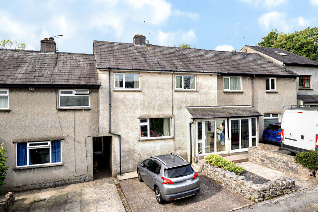 3 bedroom  For Sale