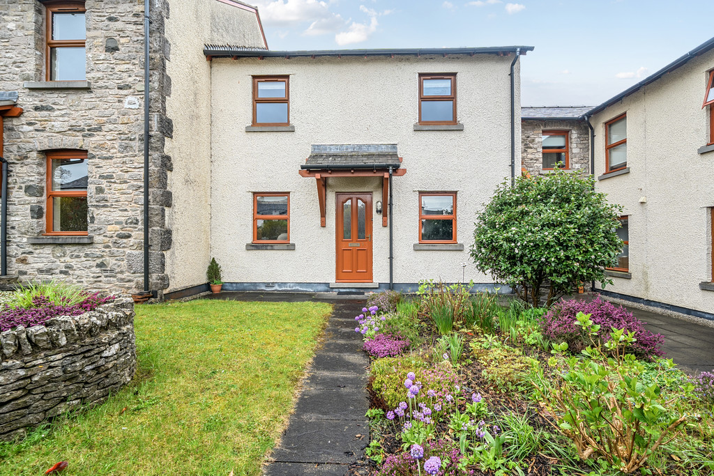 2 bedroom Block of Apartments For Sale