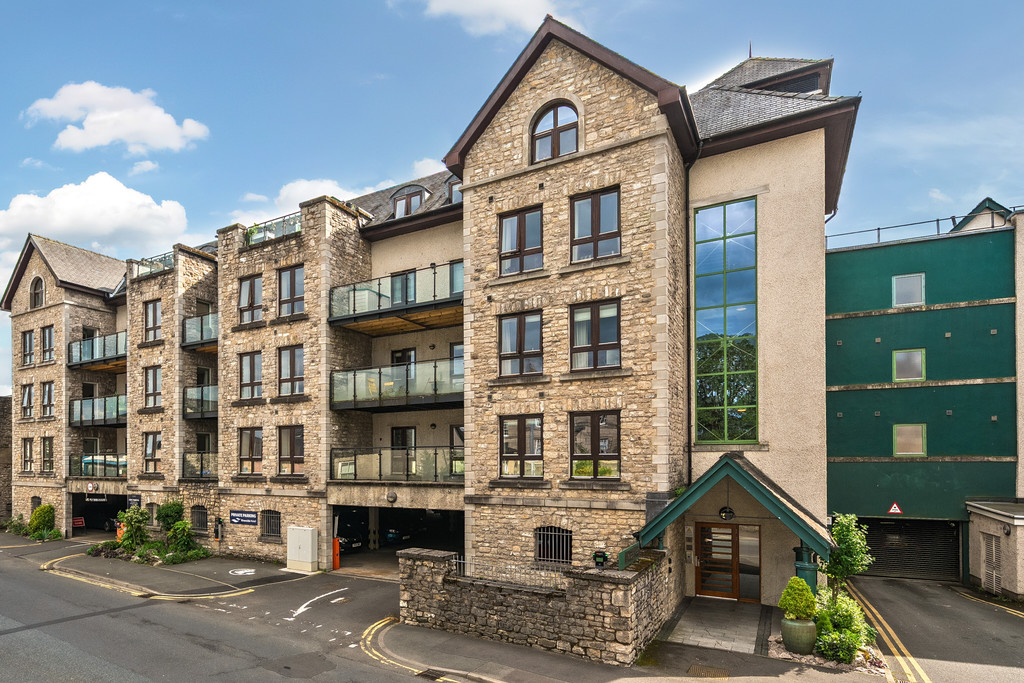 2 bedroom Flat share For Sale
