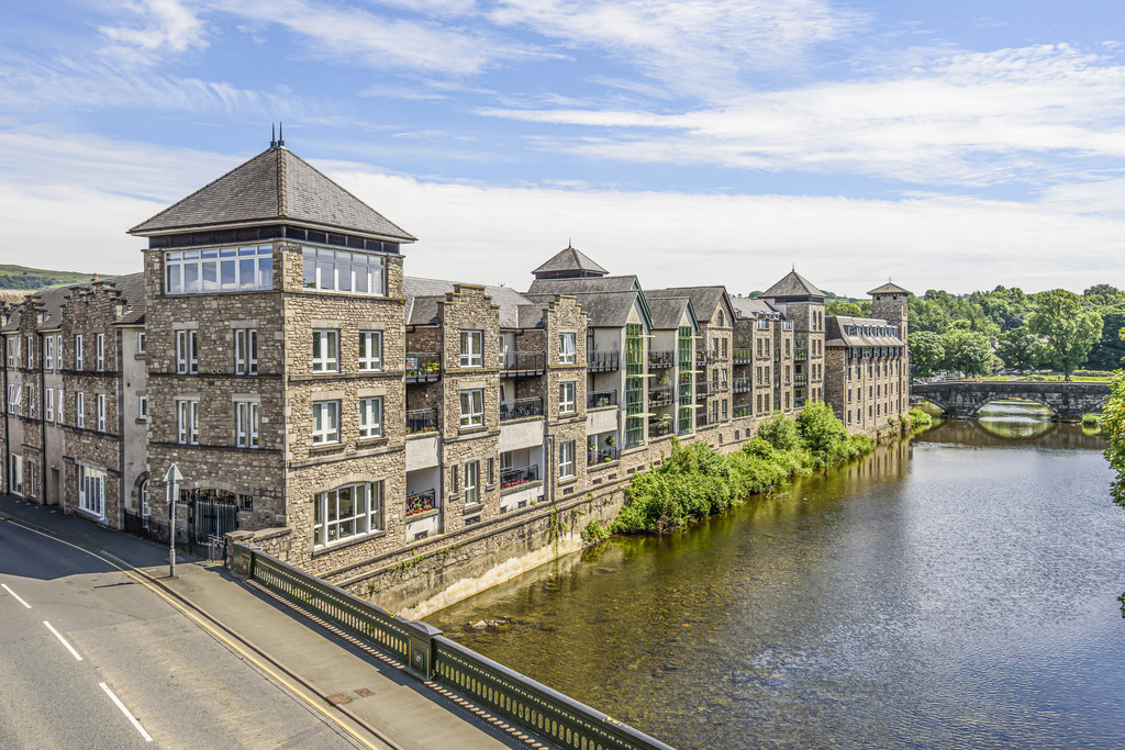 2 bedroom Block of Apartments For Sale