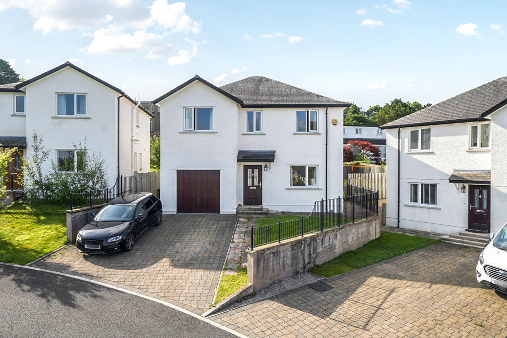 4 bedroom Link detached house For Sale