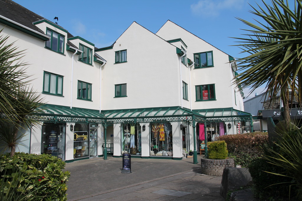 2 bedroom Block of Apartments For Sale