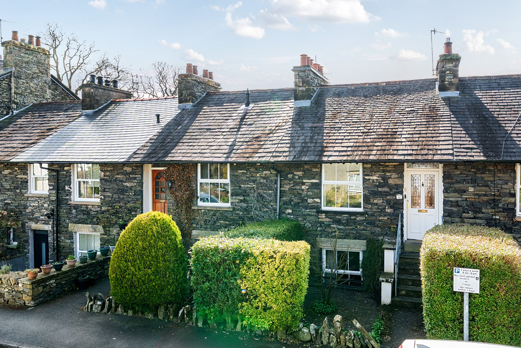 2 bedroom Cottage For Sale