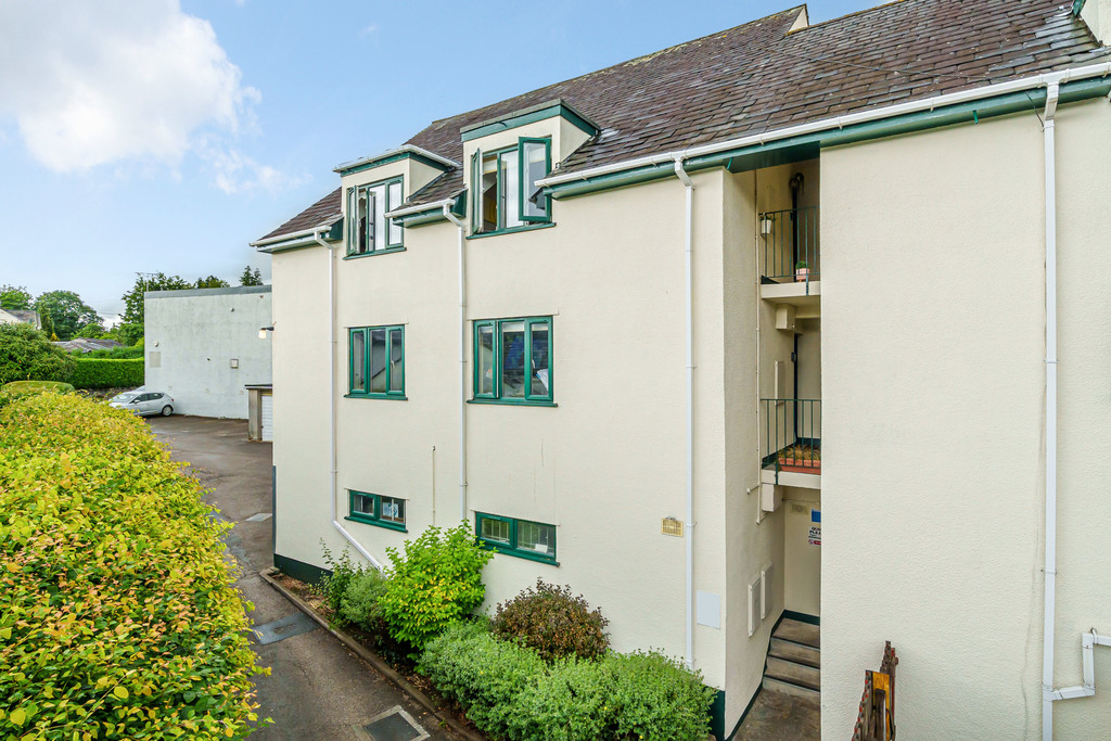2 bedroom Block of Apartments For Sale