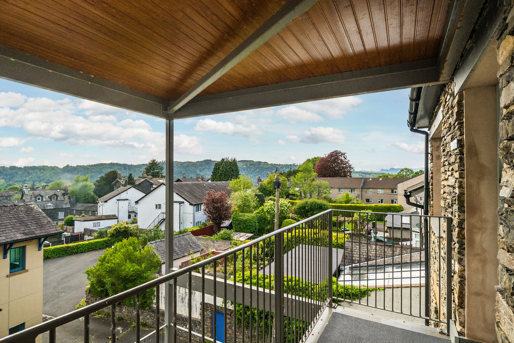 1 bedroom Block of Apartments For Sale