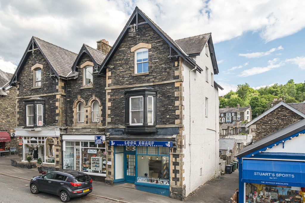 3 bedroom Flat share For Sale