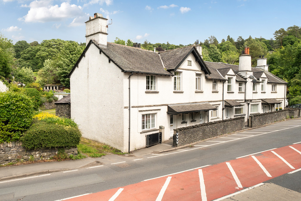 3 bedroom Cottage For Sale