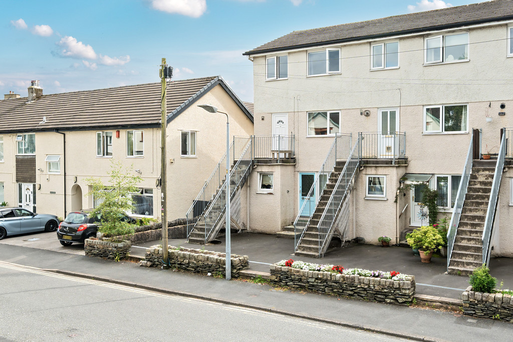 3 bedroom Block of Apartments For Sale