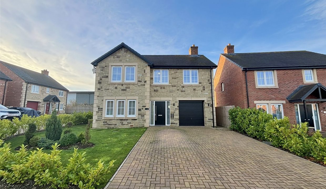  Detached house To Let
