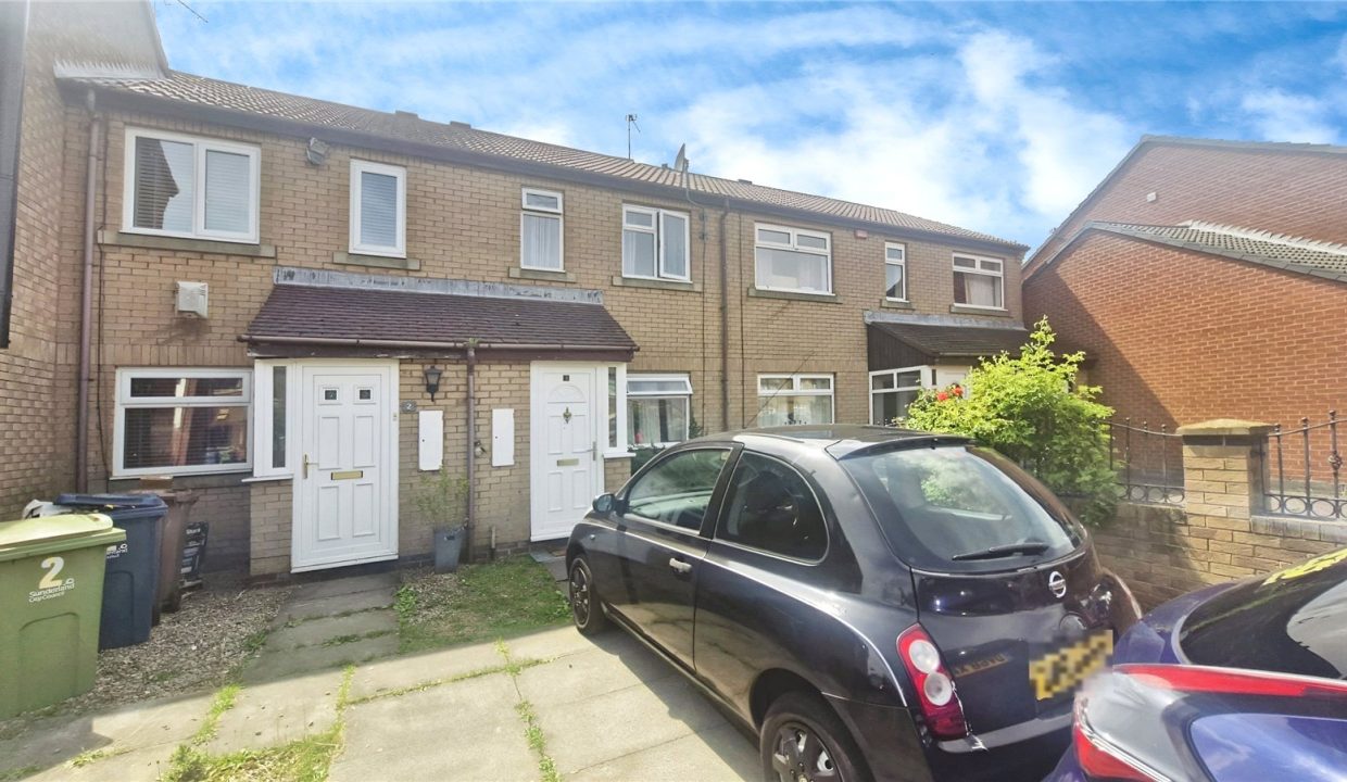  Terraced House For Sale