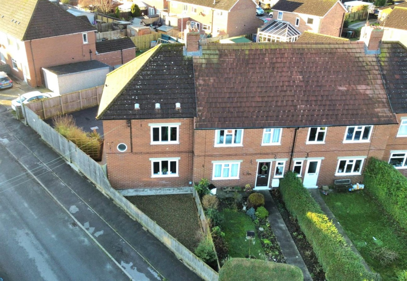 2 bedroom Semi-detached house For Sale