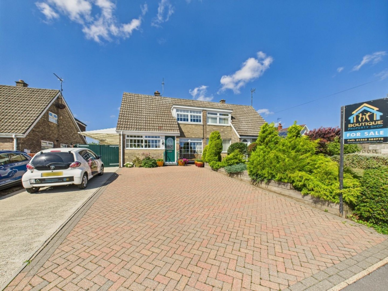 3 bedroom Semi-detached house For Sale