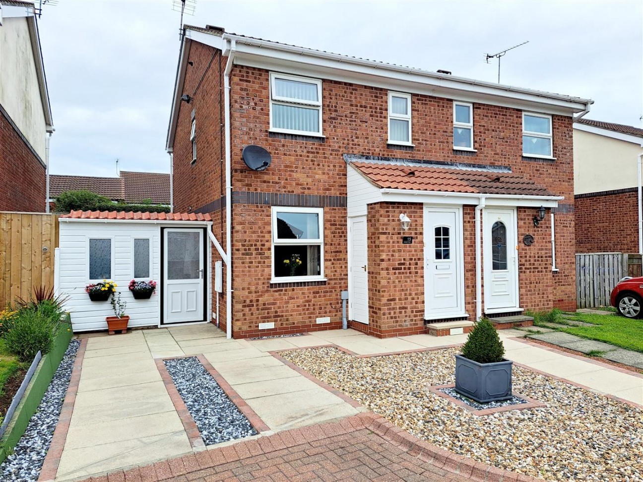 2 bedroom Semi-detached house For Sale