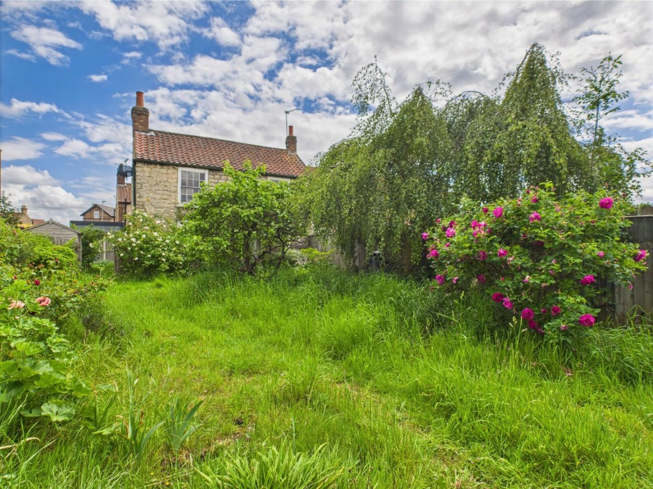 2 bedroom Cottage For Sale