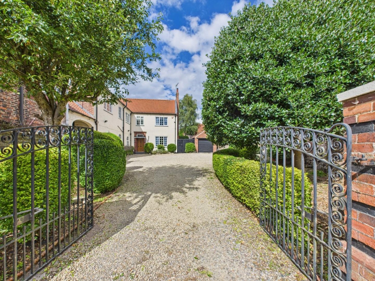 5 bedroom Character Property For Sale