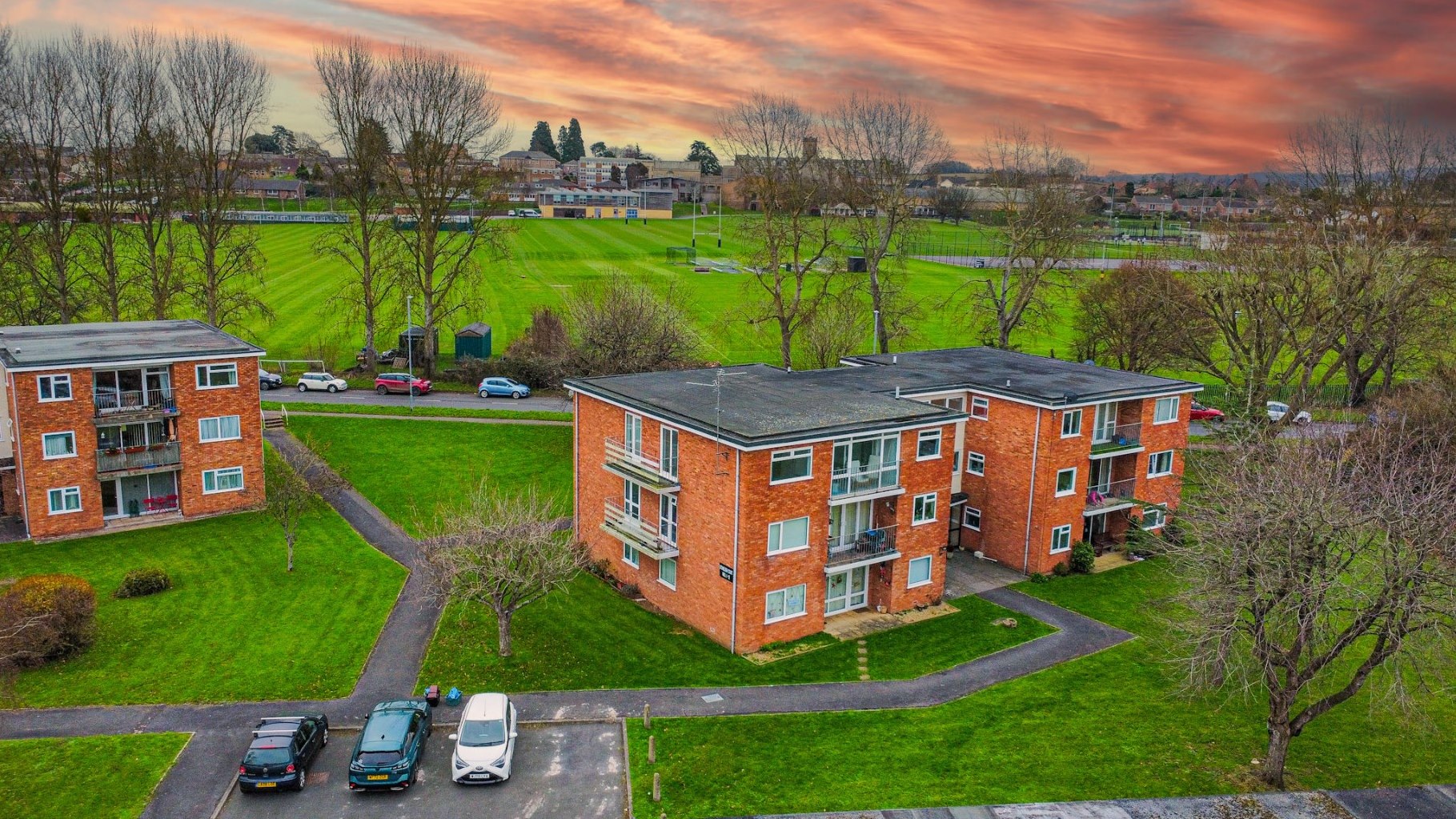 2 bedroom Apartment Let