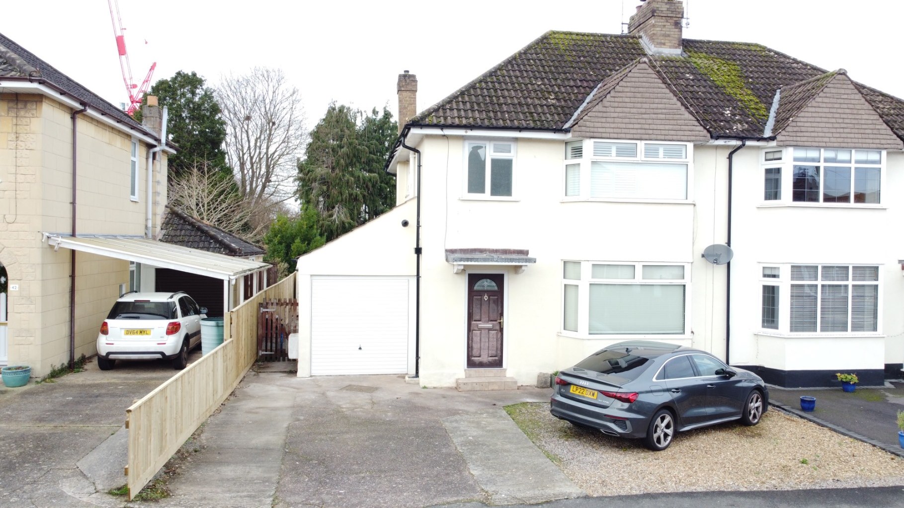 3 bedroom Semi-detached house Let