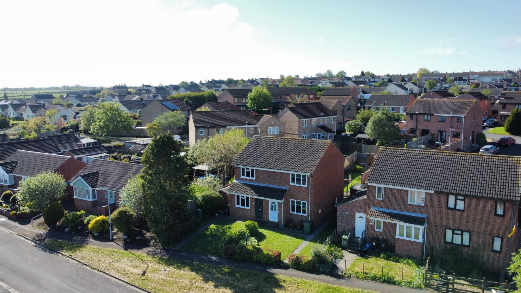 2 bedroom Semi-detached house Let