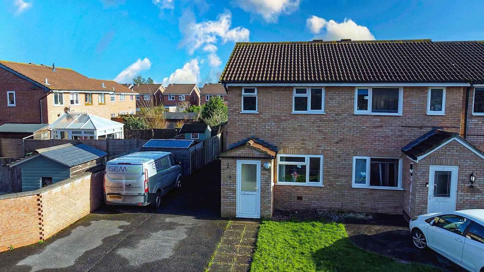2 bedroom Semi-detached house Let