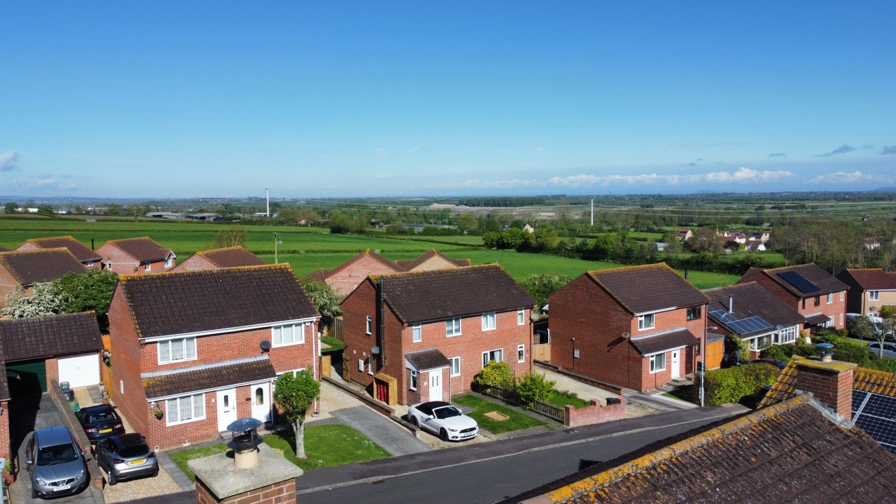 3 bedroom Semi-detached house Let