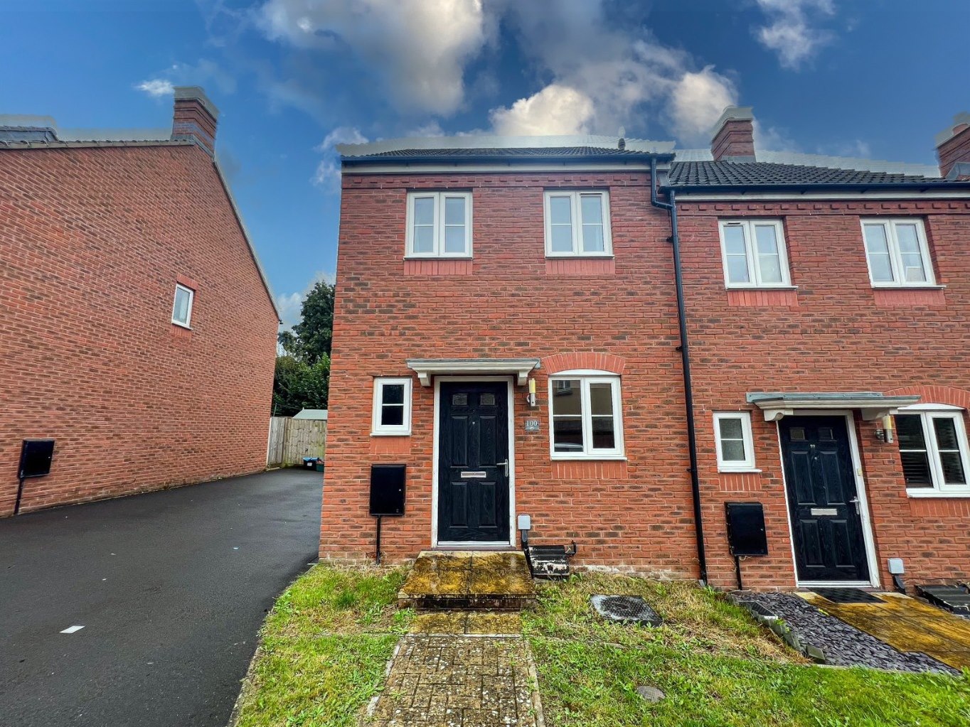 2 bedroom House (unspecified) Let