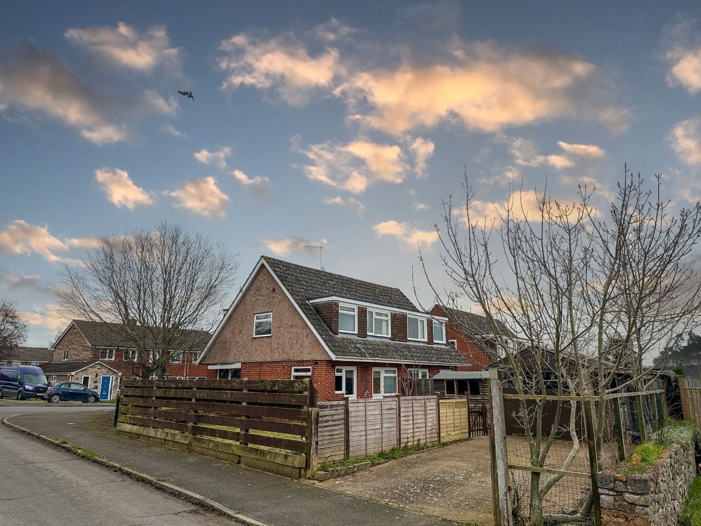3 bedroom Semi-detached house Let